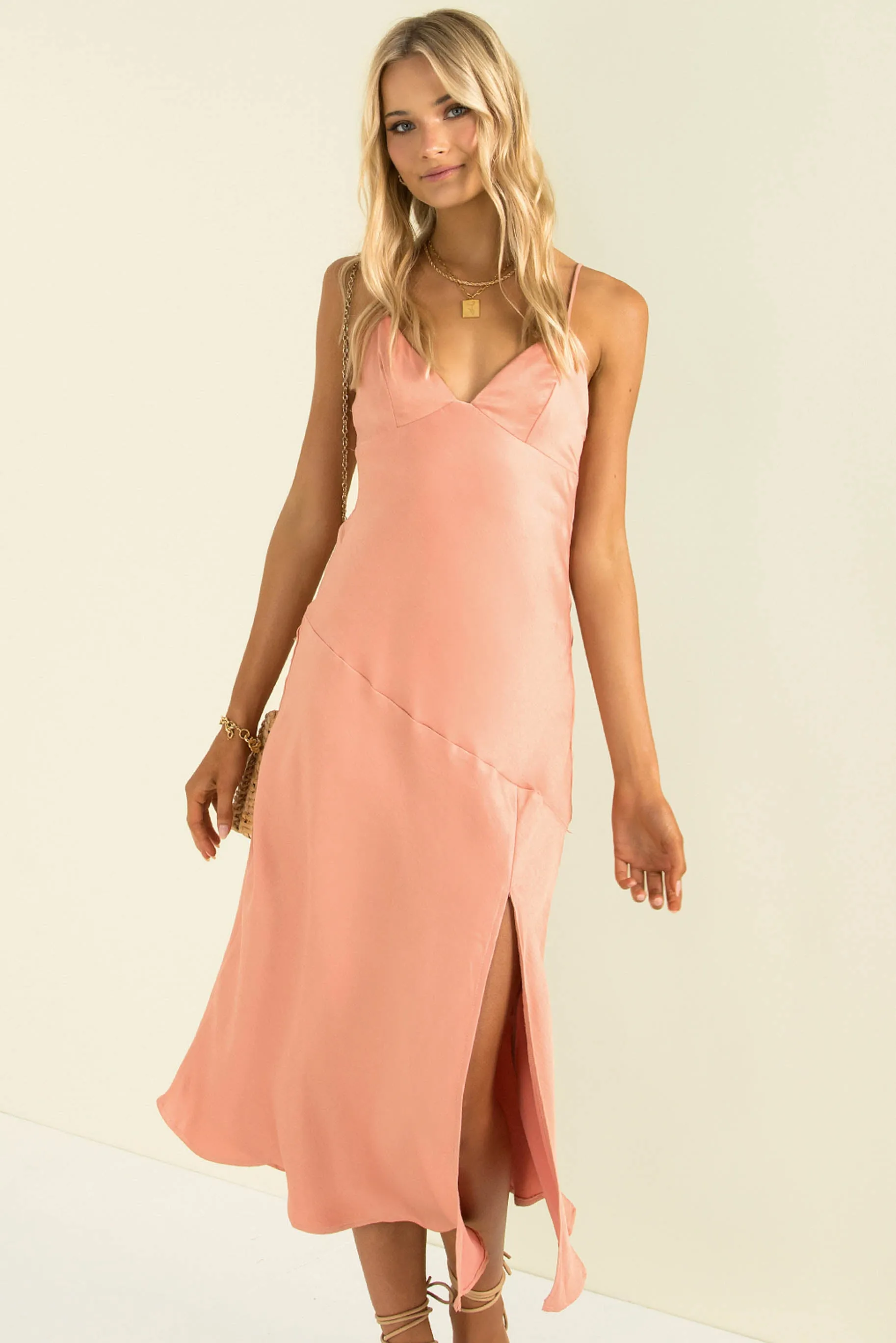 Charlotte Dress / Peach