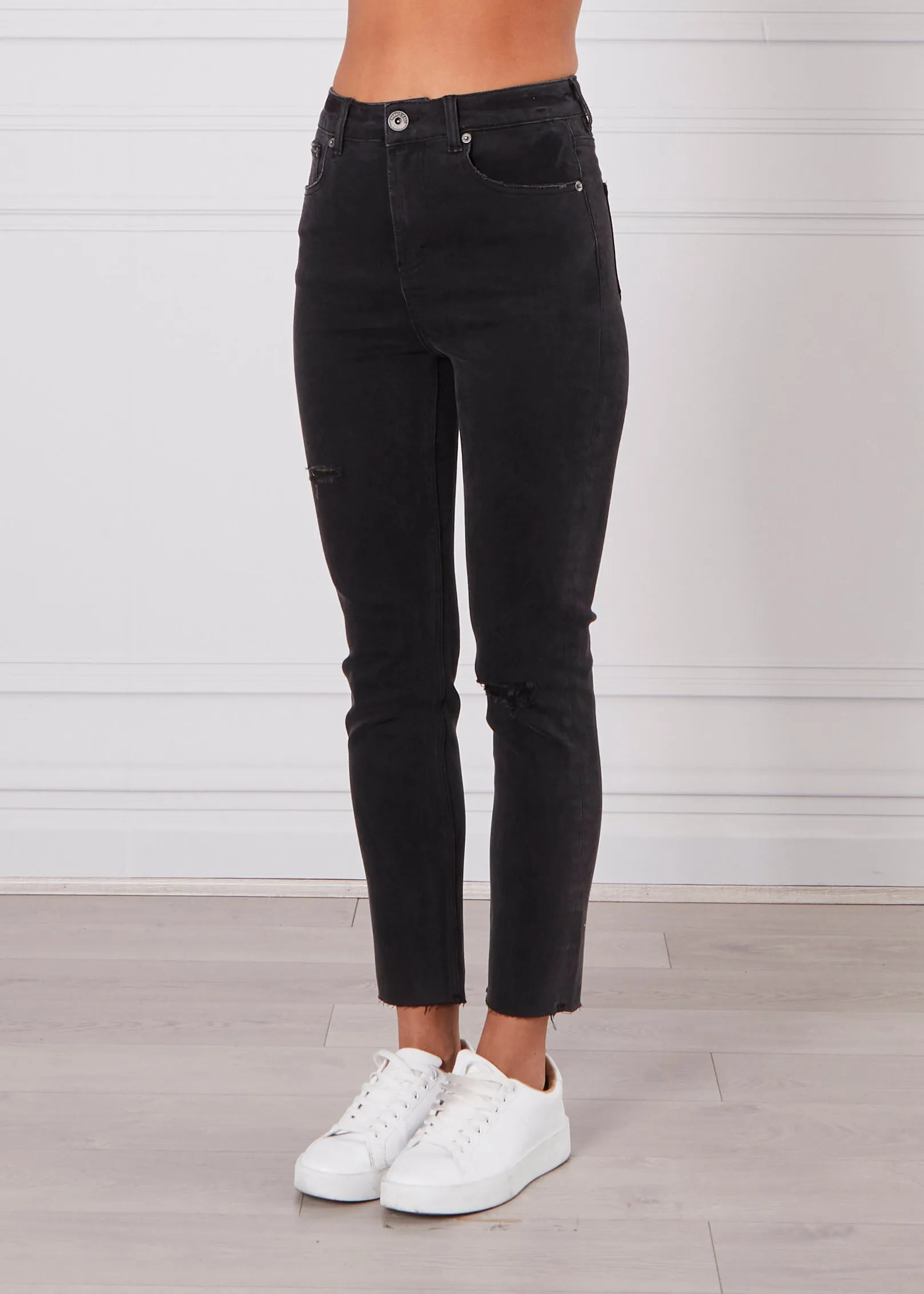 Taylor Mom Jean - Black